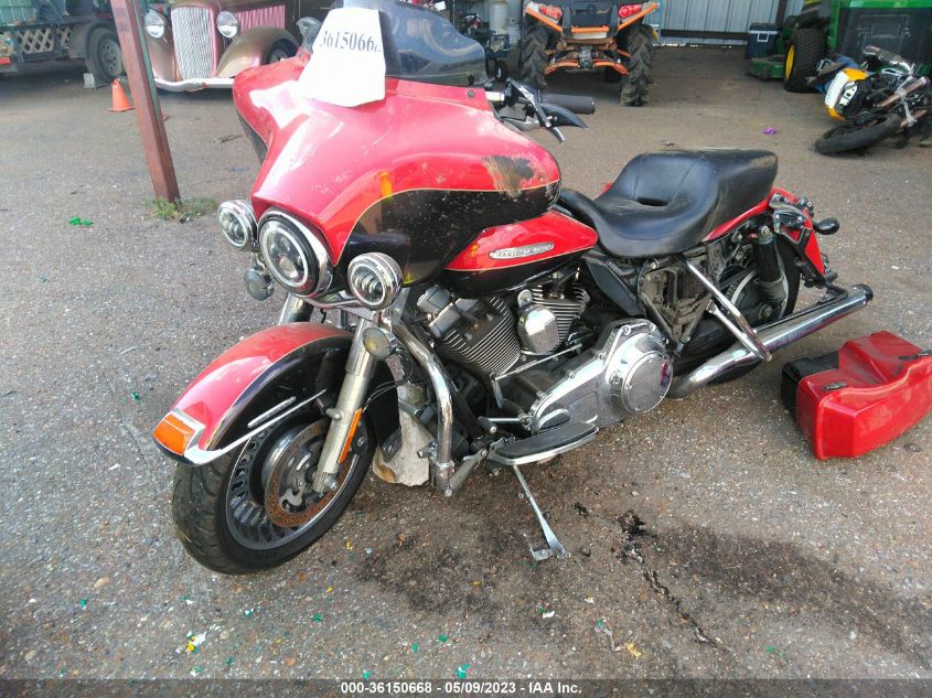 2011 HARLEY-DAVIDSON FLHTK - 1HD1KEM13BB618448