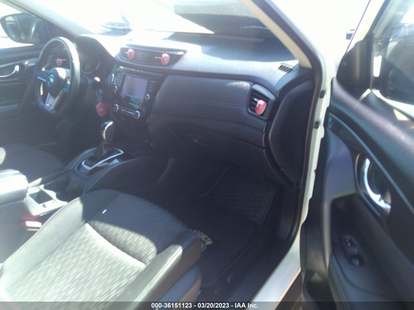 VIN KNMAT2MT9KP511115 2019 NISSAN ROGUE SV