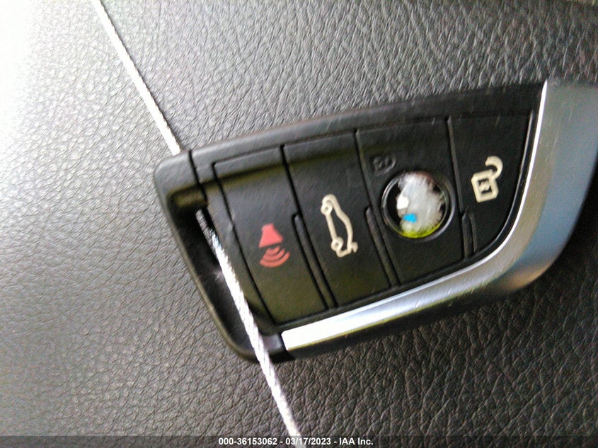 VIN WBXHU7C34H5H34005 2017 BMW X1 SDRIVE28I