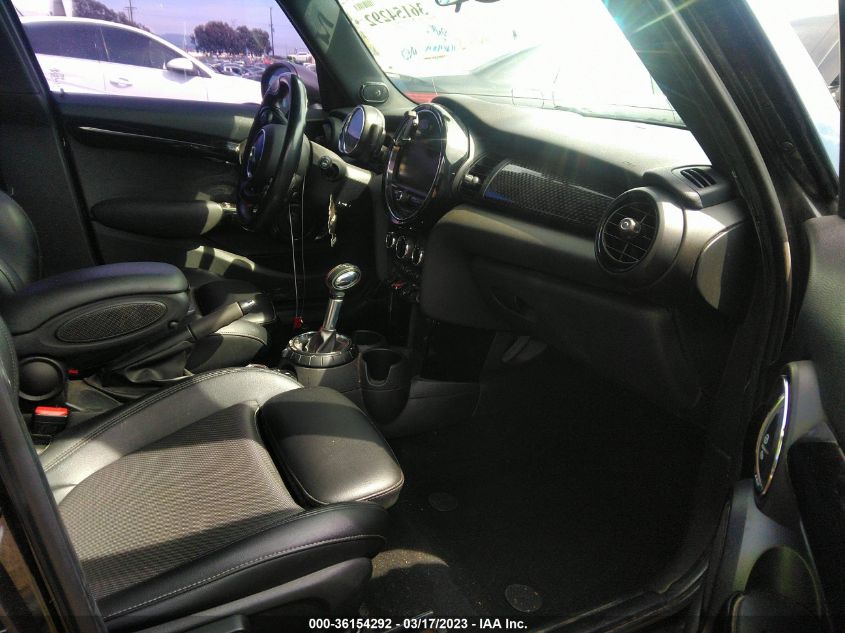 2016 MINI COOPER HARDTOP 4 DOOR S - WMWXU3C52G2D27929
