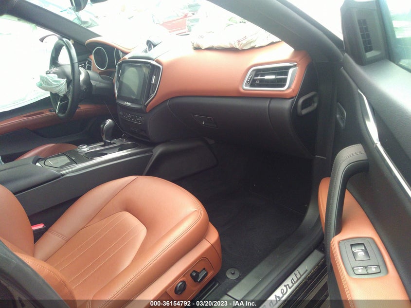 VIN ZAM57YSA1J1276992 2018 MASERATI GHIBLI S