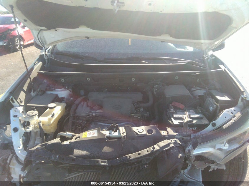 VIN JTMZFREV3HJ121108 2017 TOYOTA RAV4 LE