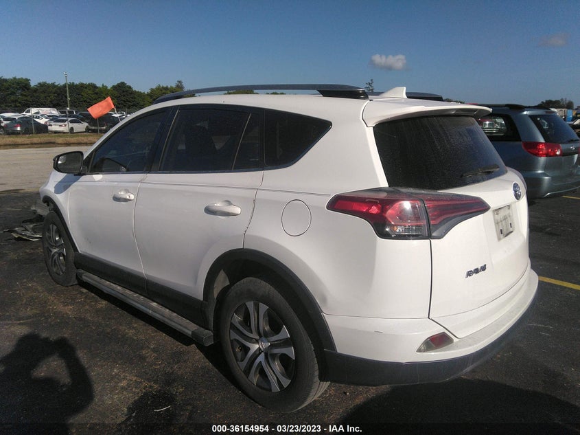 VIN JTMZFREV3HJ121108 2017 TOYOTA RAV4 LE