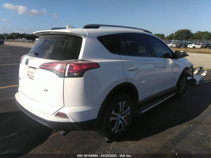 VIN JTMZFREV3HJ121108 2017 TOYOTA RAV4 LE