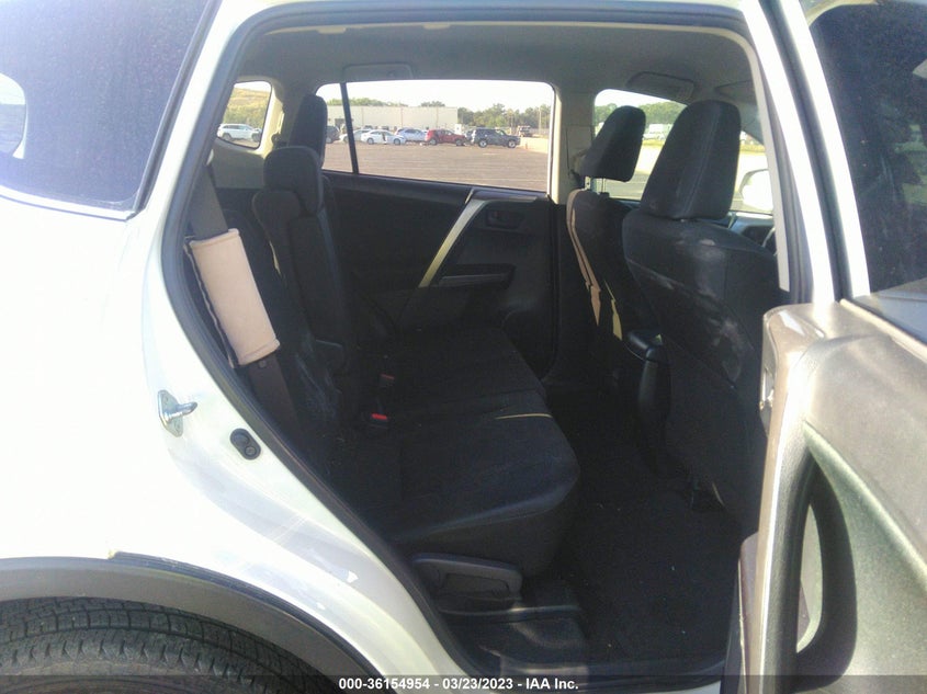 VIN JTMZFREV3HJ121108 2017 TOYOTA RAV4 LE