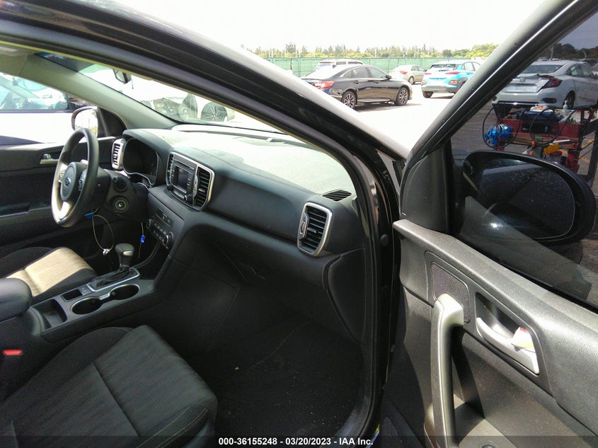 VIN KNDPM3ACXK7618014 2019 KIA SPORTAGE LX