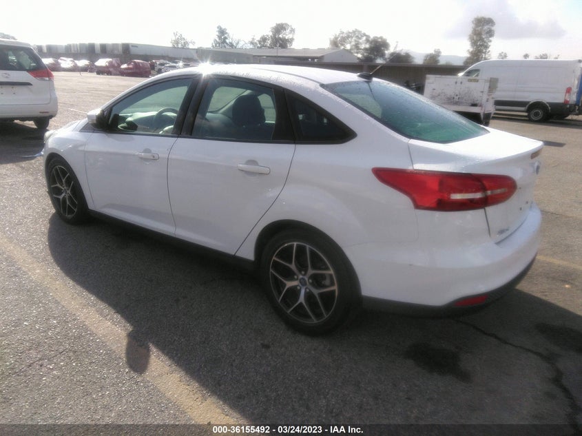 VIN 1FADP3FE7HL284812 2017 FORD FOCUS SE