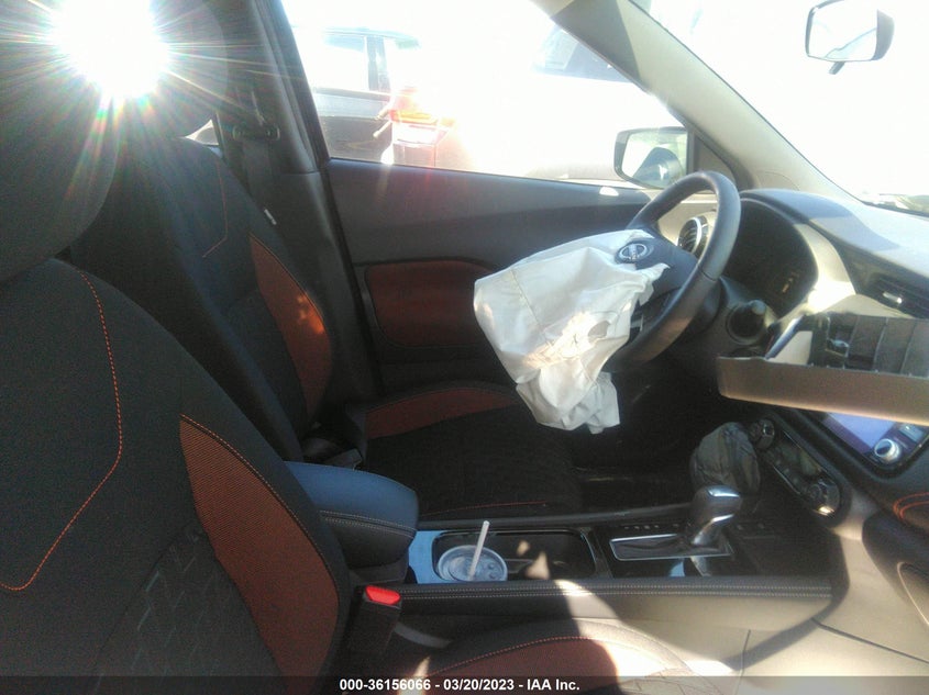 VIN 3N1CP5DV9PL484004 2023 NISSAN KICKS SR