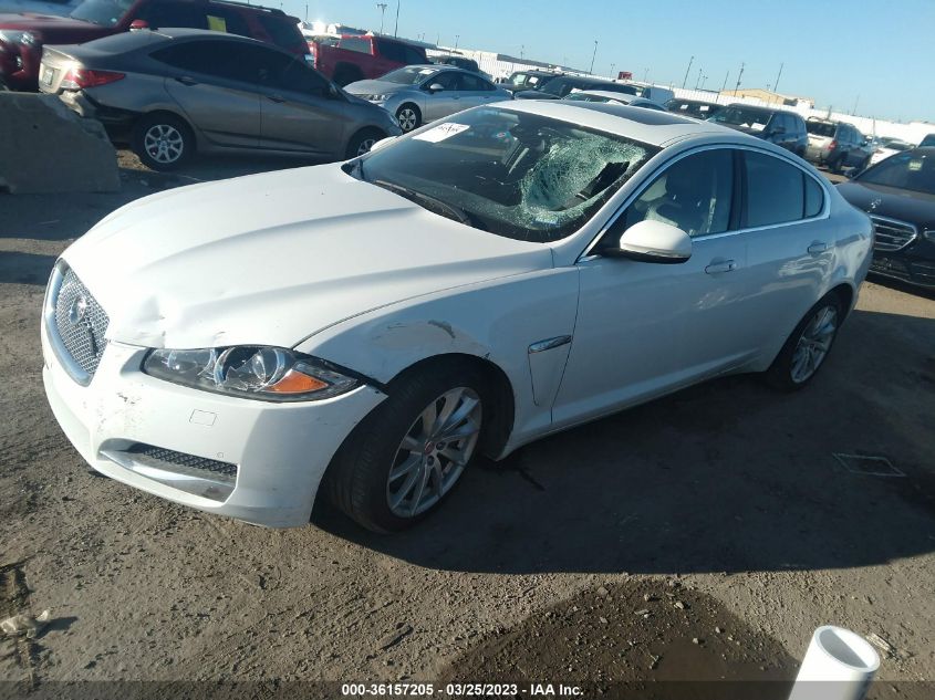 2015 JAGUAR XF I4 T PREMIUM - SAJWA0FS0FPU75455