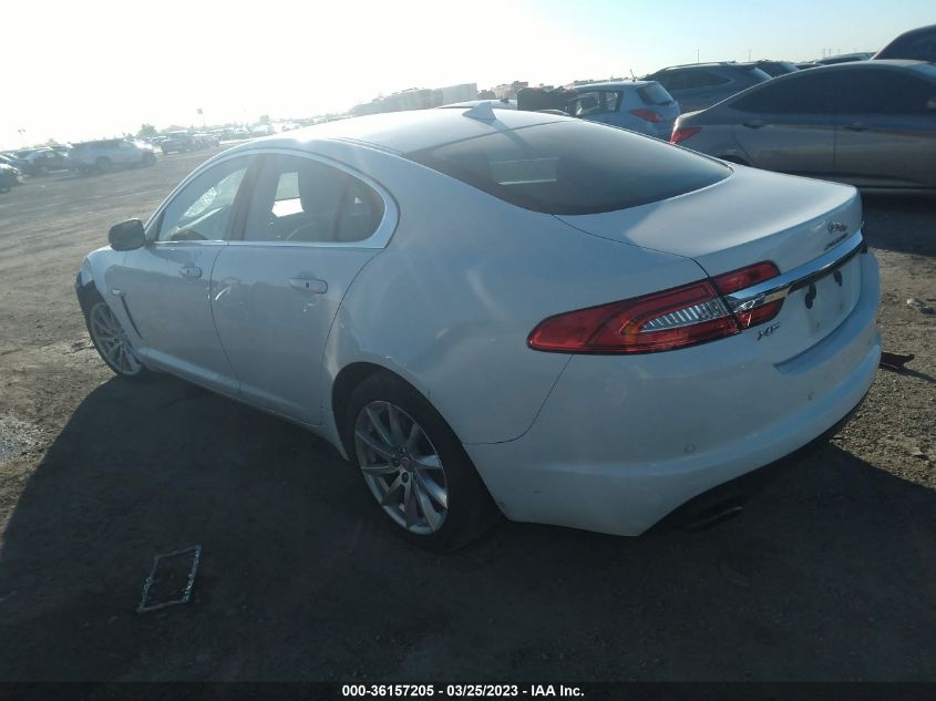2015 JAGUAR XF I4 T PREMIUM - SAJWA0FS0FPU75455
