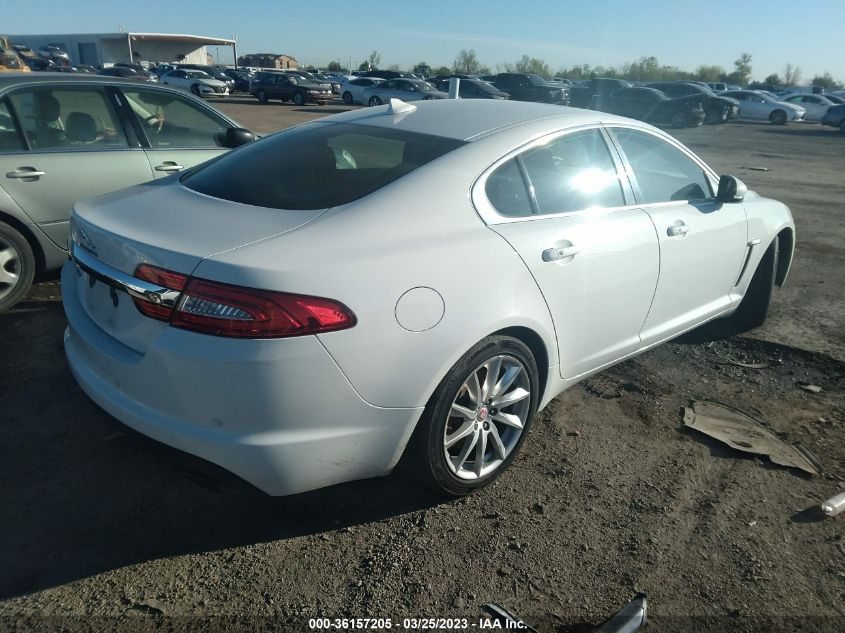 2015 JAGUAR XF I4 T PREMIUM - SAJWA0FS0FPU75455