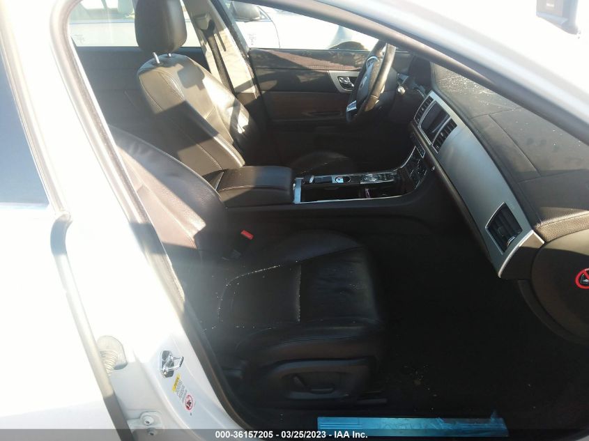 2015 JAGUAR XF I4 T PREMIUM - SAJWA0FS0FPU75455