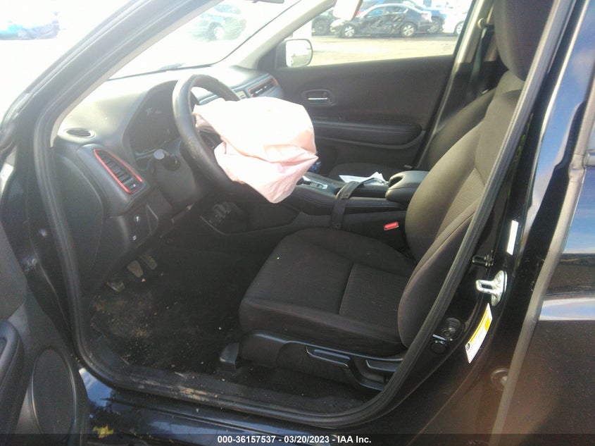 VIN 3CZRU5G30JM704717 2018 HONDA HR-V LX