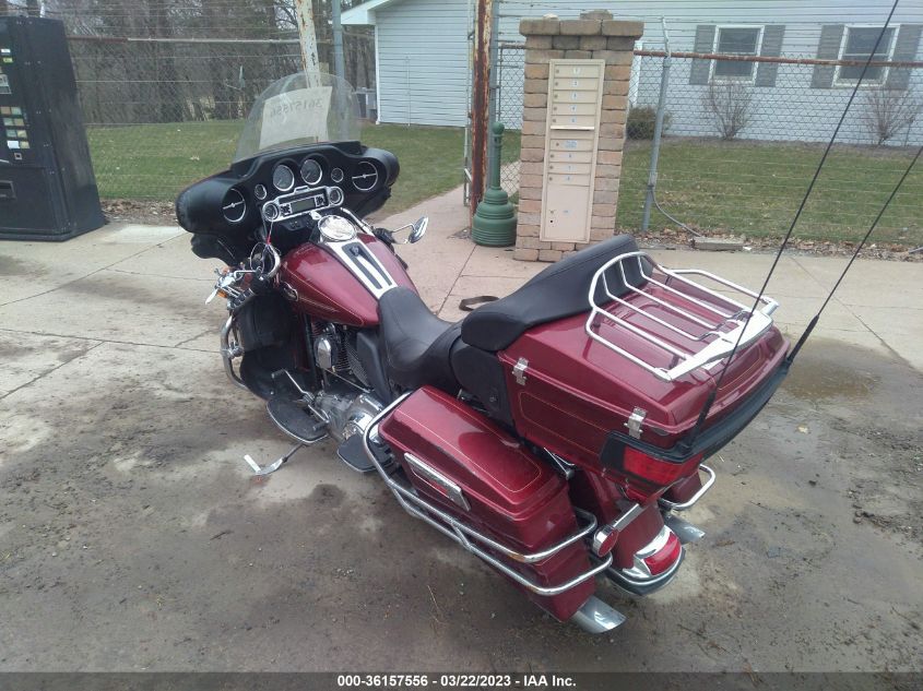 2010 HARLEY-DAVIDSON FLHTCU 1HD1FC416AB651659