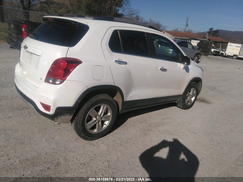 VIN KL7CJPSB8KB924207 2019 CHEVROLET TRAX LT