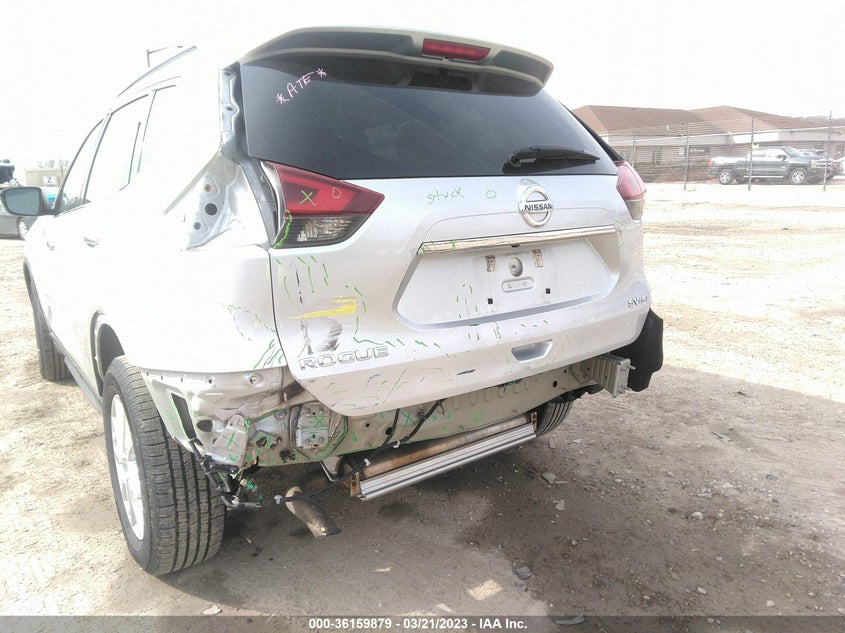 VIN 5N1AT2MV4JC712181 2018 NISSAN ROGUE SV