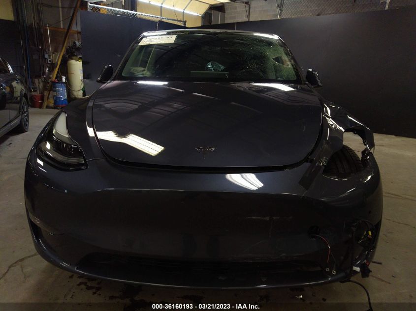 7SAYGDEF3NF436856 Tesla Model Y PERFORMANCE 6