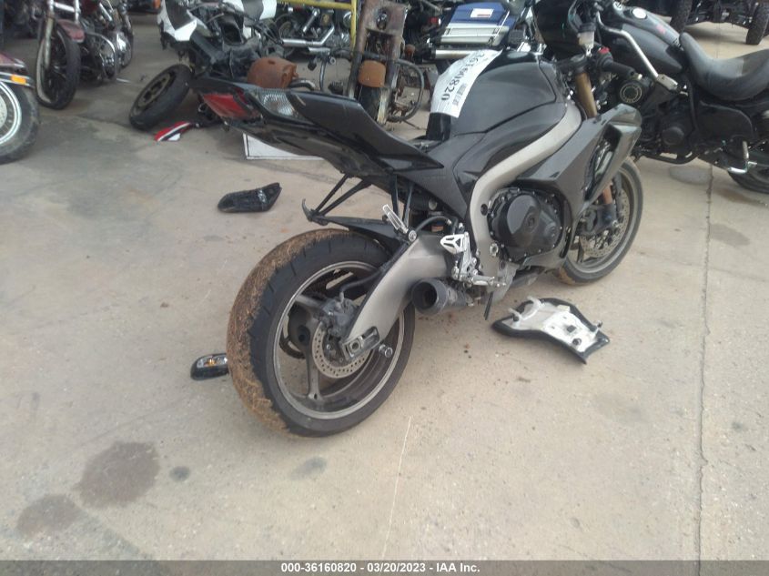 2011 SUZUKI GSX-R1000 JS1GT78A5B2102312