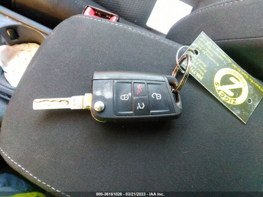 2018 VOLKSWAGEN GOLF S/SE - 3VWG17AUXJM252470