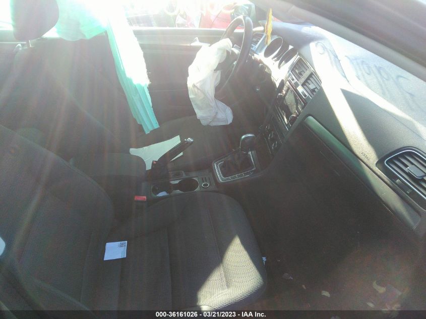 2018 VOLKSWAGEN GOLF S/SE - 3VWG17AUXJM252470