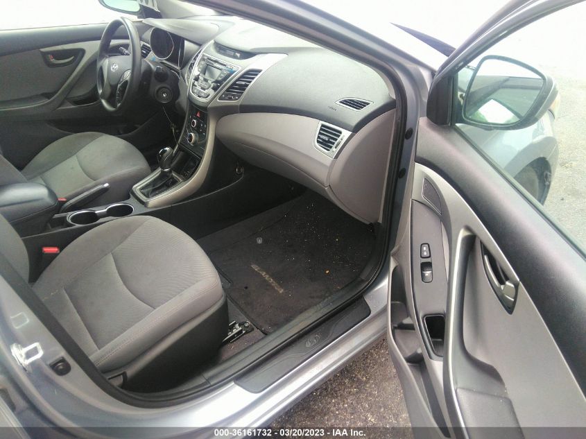 2015 HYUNDAI ELANTRA SE - 5NPDH4AE1FH648910