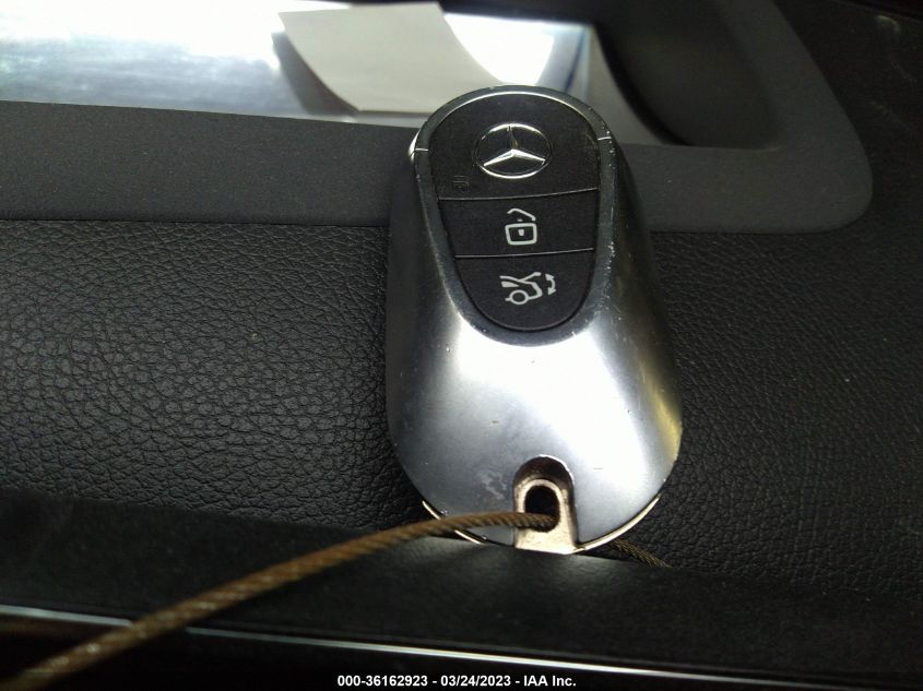 2022 MERCEDES-BENZ C-CLASS C 300 - W1KAF4HB7NR048894