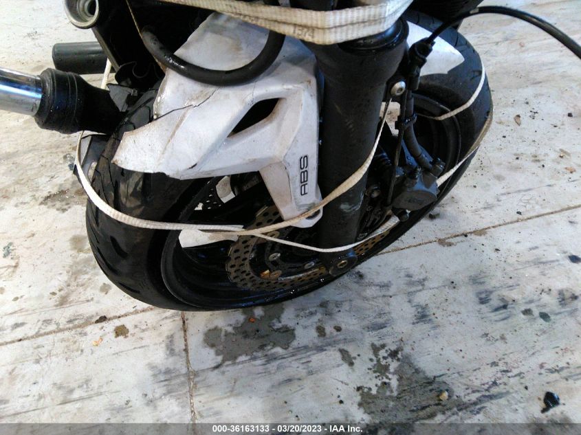 2017 KAWASAKI ER650 H JKAEREH16HDA01399