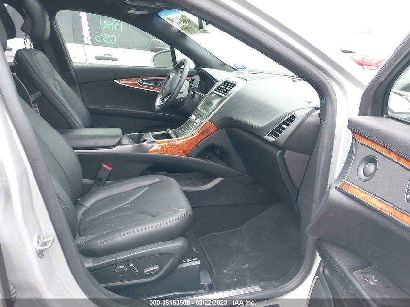 VIN 2LMPJ6L91KBL52367 2019 LINCOLN NAUTILUS RESERVE