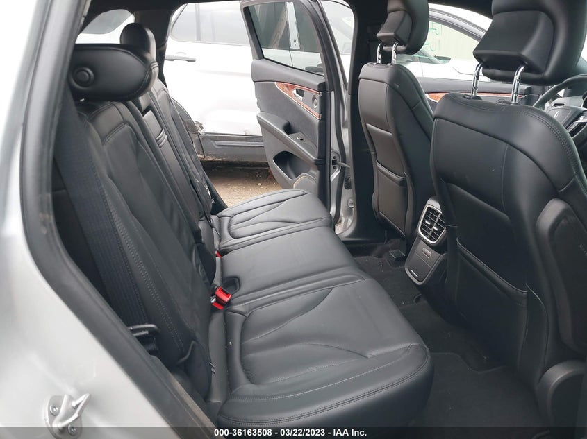 VIN 2LMPJ6L91KBL52367 2019 LINCOLN NAUTILUS RESERVE