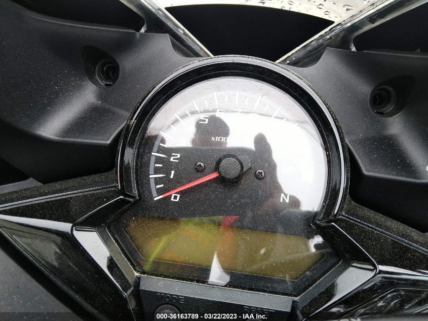 2015 HONDA CBR300 R MLHNC5106F5102663