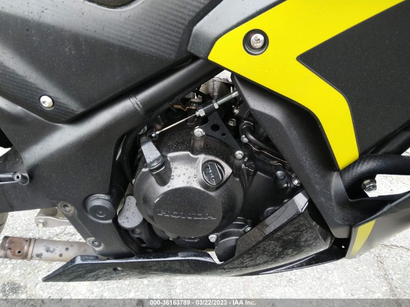 2015 HONDA CBR300 R MLHNC5106F5102663