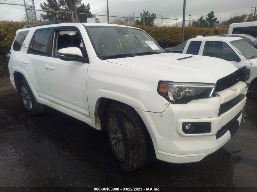 TOYOTA 4RUNNER TRD SPORT 2022