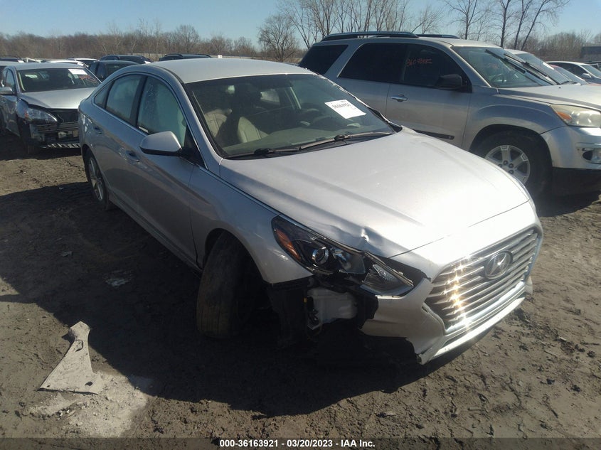 VIN 5NPE24AF9KH805768 2019 HYUNDAI SONATA SE