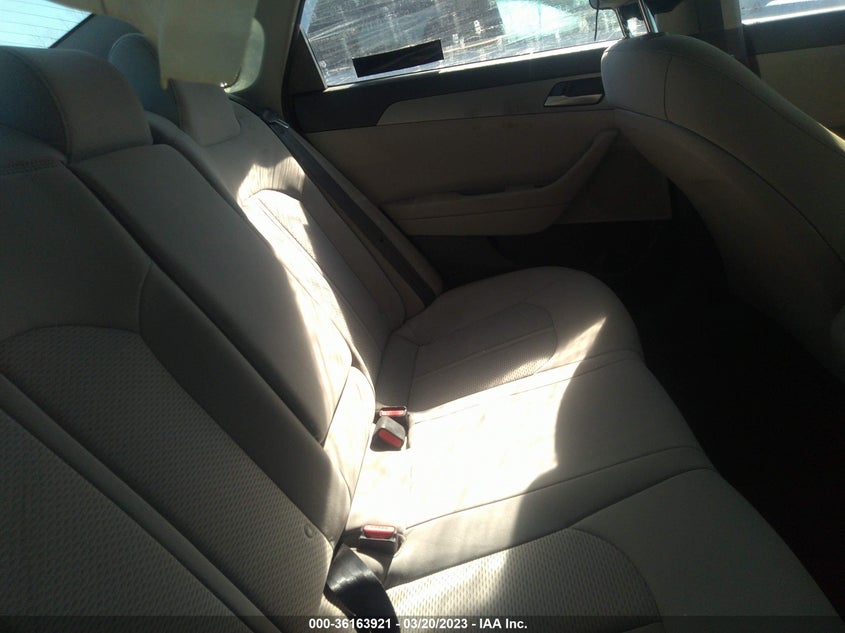 VIN 5NPE24AF9KH805768 2019 HYUNDAI SONATA SE