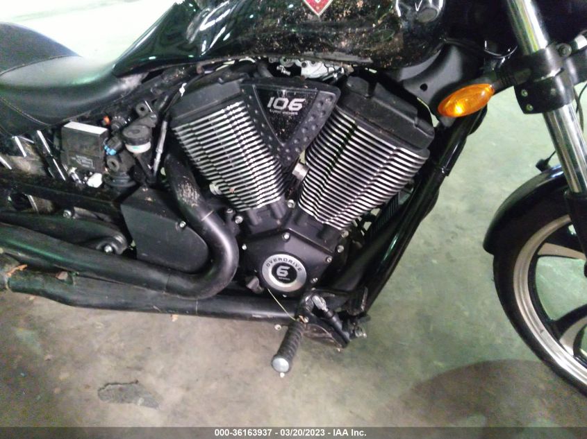 2015 VICTORY MOTORCYCLES VEGAS 8-BALL 5VPGA36N1F3040337