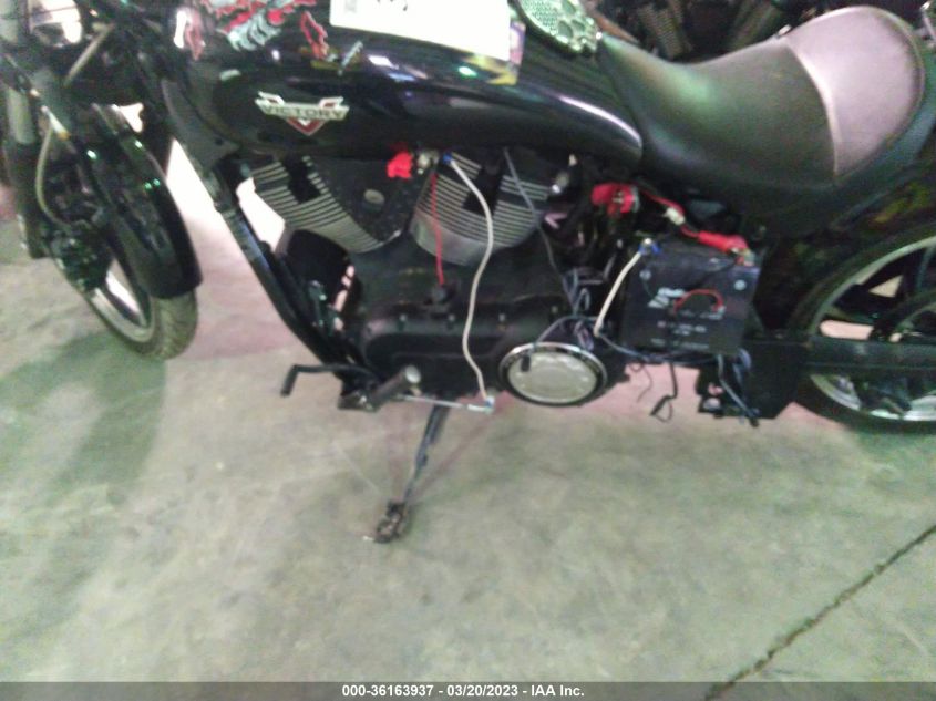 2015 VICTORY MOTORCYCLES VEGAS 8-BALL 5VPGA36N1F3040337