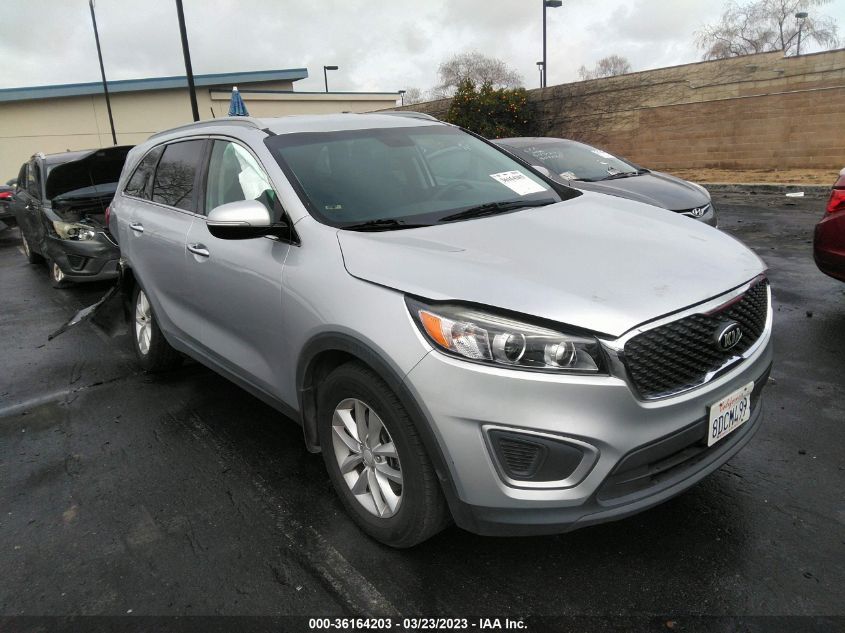 2017 KIA SORENTO LX V6 - 5XYPG4A58HG293292