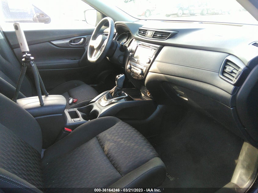 VIN KNMAT2MV8KP526772 2019 NISSAN ROGUE SV