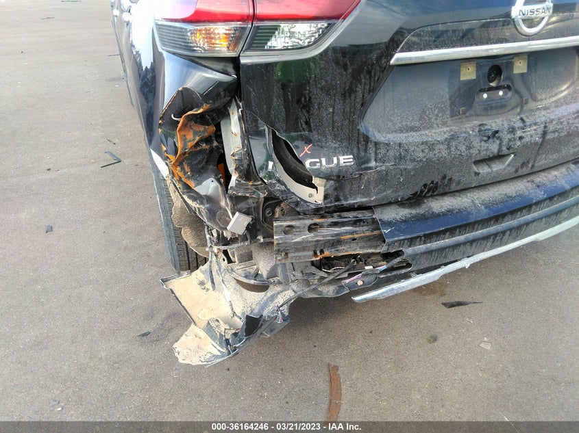 VIN KNMAT2MV8KP526772 2019 NISSAN ROGUE SV
