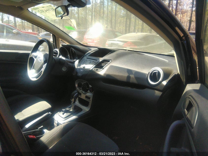 VIN 3FADP4EJ3KM103456 2019 FORD FIESTA SE