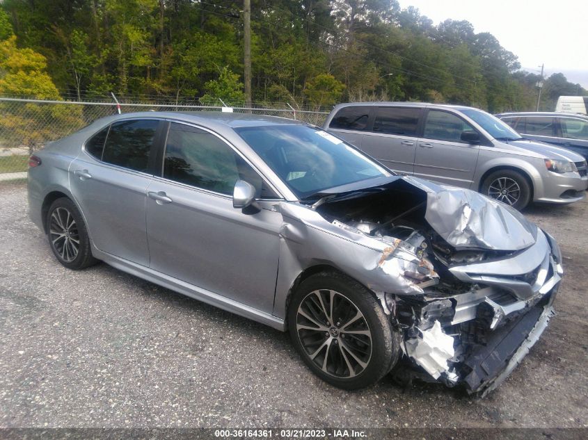 2020 TOYOTA CAMRY SE - 4T1G11AK3LU979488