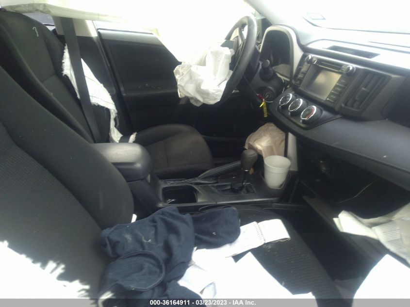 2018 TOYOTA RAV4 LE - JTMZFREV4JJ748681