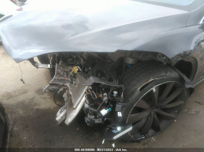 2016 TESLA MODEL X 70D/90D/75D/60D/P100D - 5YJXCBE25GF006982