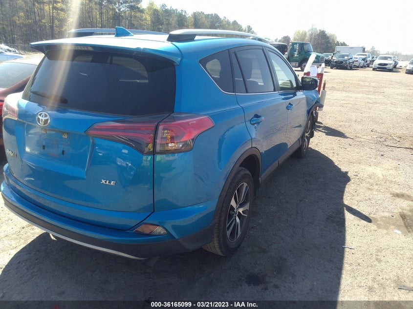 VIN JTMWFREV1HJ716008 2017 TOYOTA RAV4 XLE