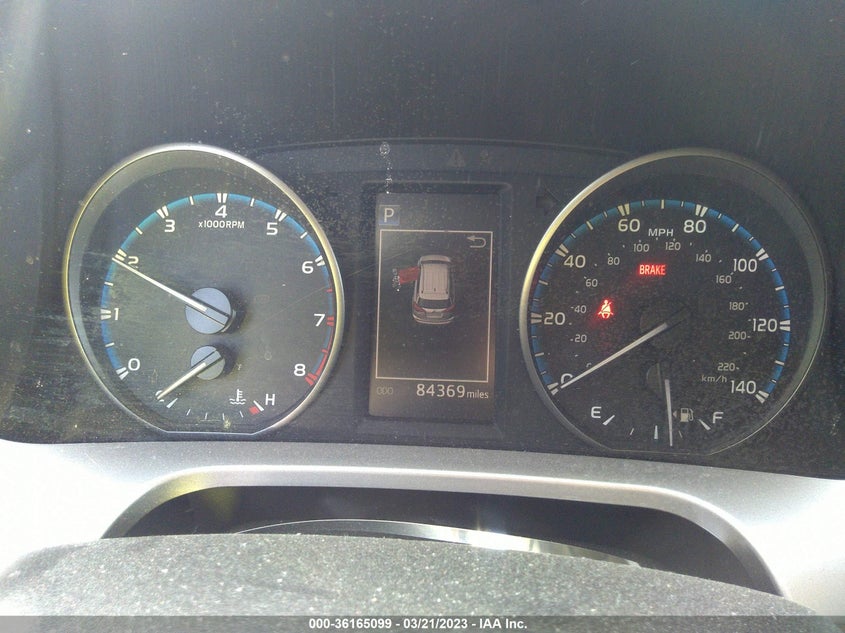 VIN JTMWFREV1HJ716008 2017 TOYOTA RAV4 XLE