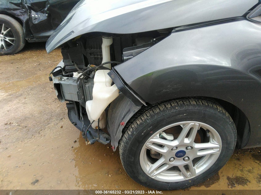 VIN 3FADP4EJ2JM106864 2018 FORD FIESTA SE