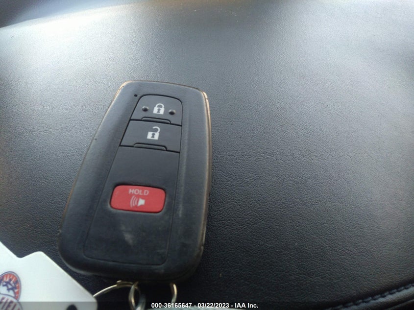 VIN NMTKHMBX9JR006475 2018 TOYOTA C-HR XLE