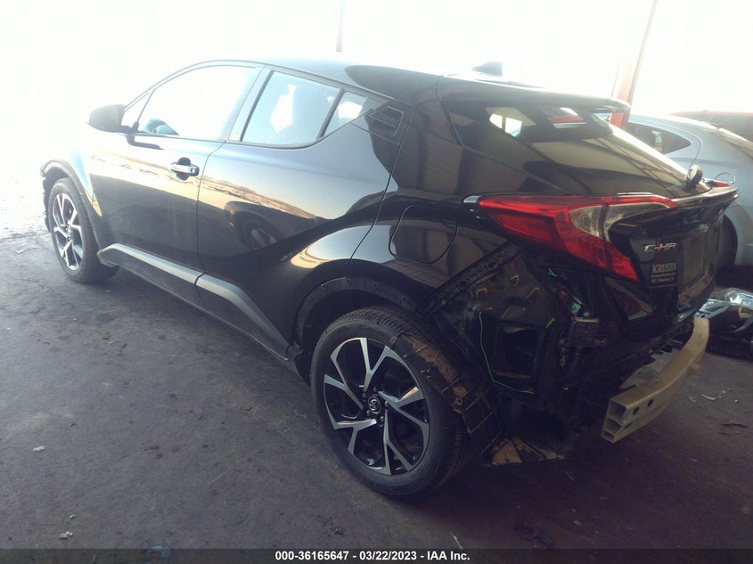 VIN NMTKHMBX9JR006475 2018 TOYOTA C-HR XLE