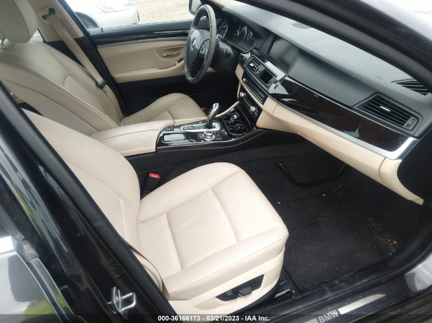 2013 BMW 5 SERIES 528I XDRIVE - WBAXH5C55DDW13724