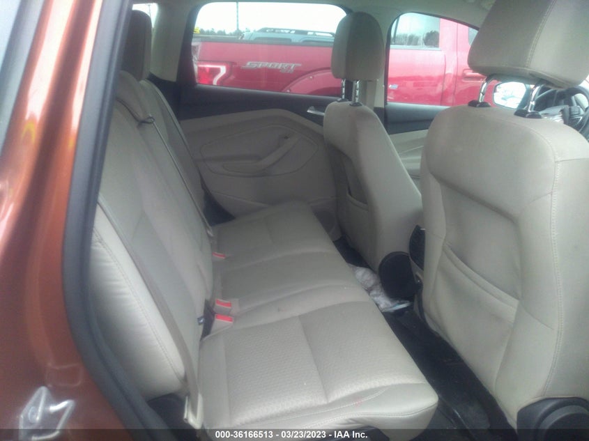 VIN 1FMCU0GD8HUB99714 2017 FORD ESCAPE SE